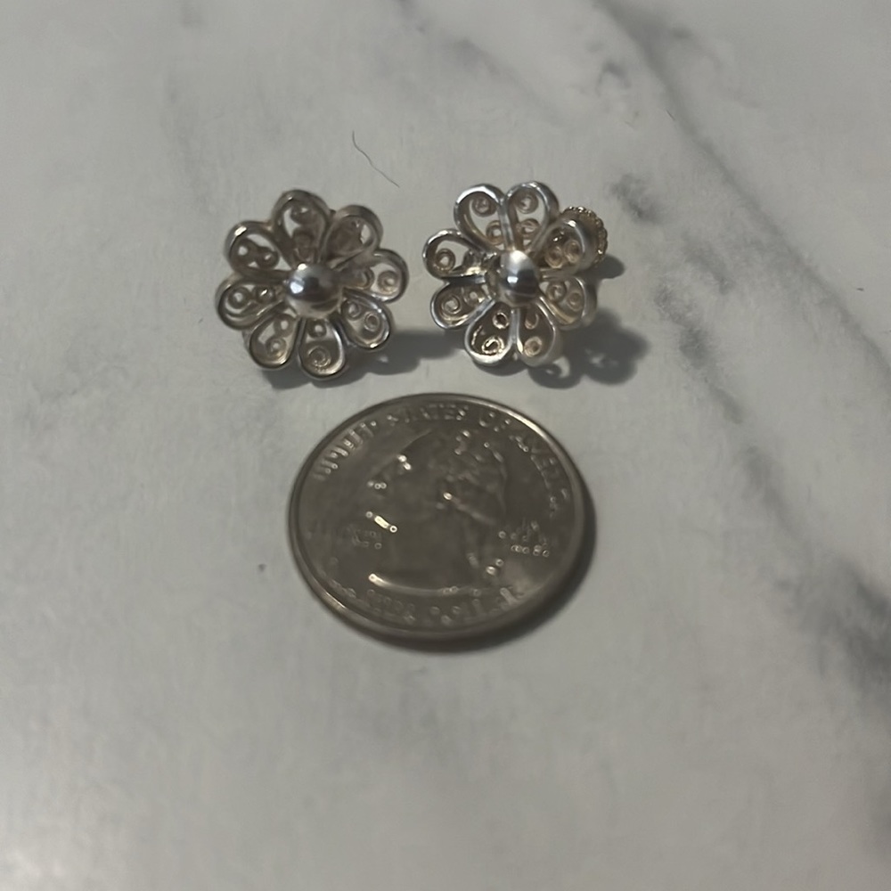 Vintage Scandinavian 830 Silver Screw back Floral Earrings - Picture 10 of 13